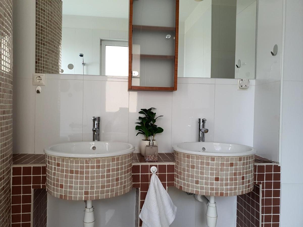 Adel Apartman Мишкольц Экстерьер фото
